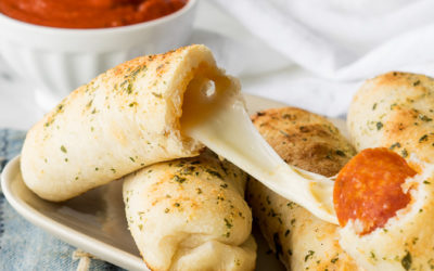 Cheesy Pepperoni Pizza Sticks